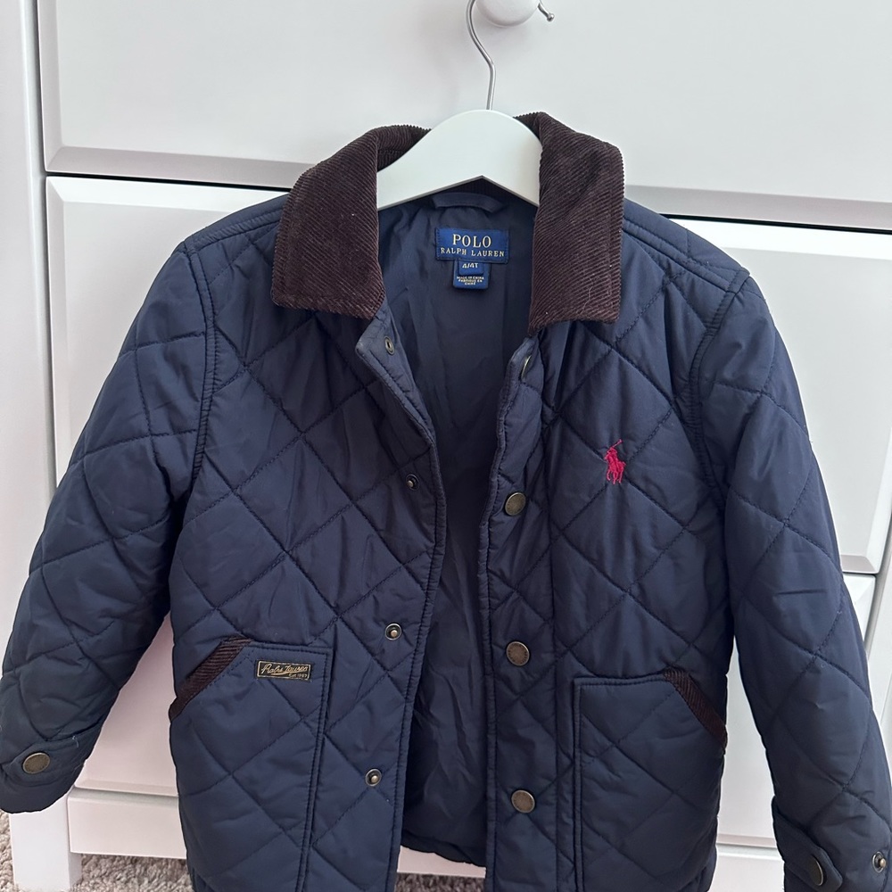 polo jaket for 4 years old in very good condition has no damage